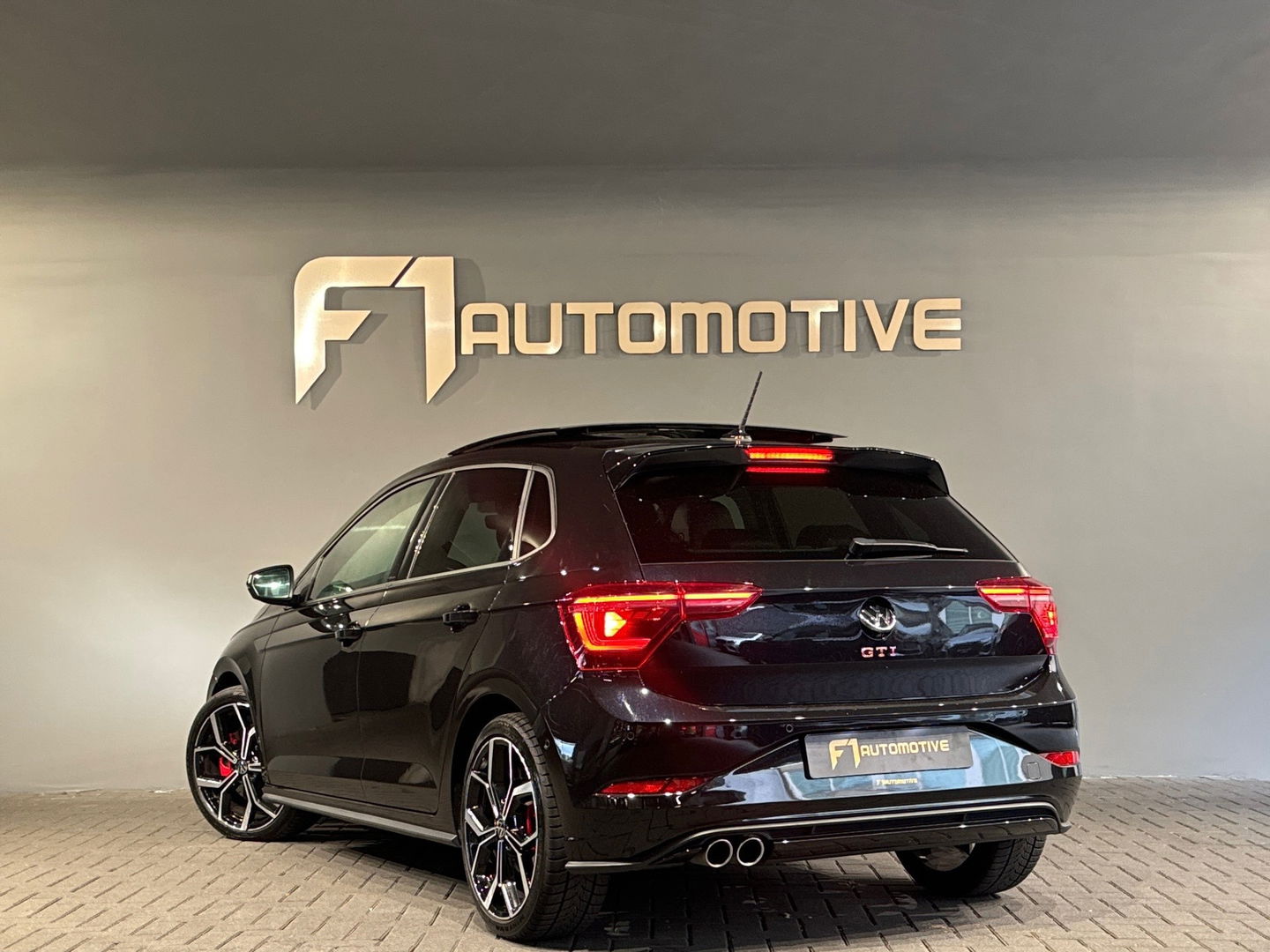 Volkswagen Polo 2.0 TSI GTI Pano|Keyless|IQ|Beats|18”|VOL