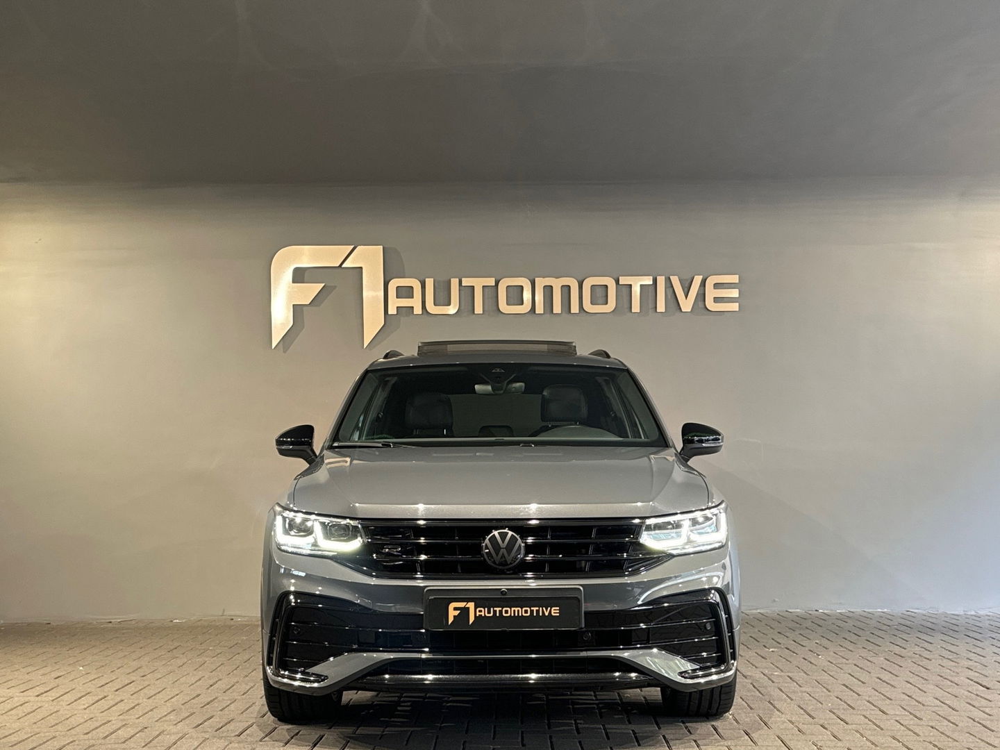 Volkswagen Tiguan 1.4 TSI eHybrid R-Line Pano|IQ|360C|Trekhaak
