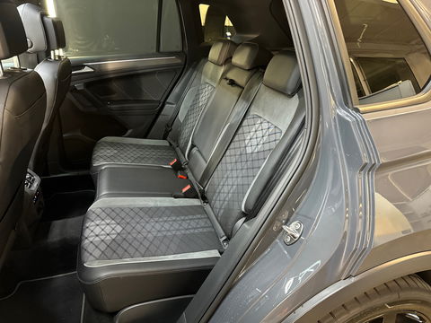 Volkswagen Tiguan 1.4 TSI eHybrid R-Line Pano|IQ|360C|Trekhaak