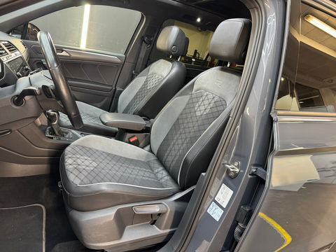 Volkswagen Tiguan 1.4 TSI eHybrid R-Line Pano|IQ|360C|Trekhaak