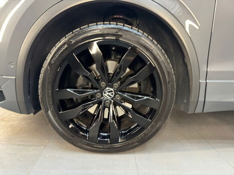 Volkswagen Tiguan 1.4 TSI eHybrid R-Line Pano|IQ|360C|Trekhaak