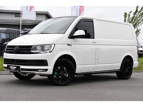 Volkswagen Transporter 2.0 TDI L1H1 Highline Adaptieve cruise, Sensoren 150PK, Automaat, Stoelverwarming, Airco, Trekhaak, Uniek!
