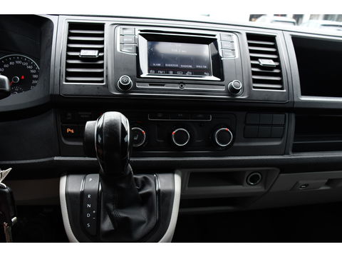 Volkswagen Transporter 2.0 TDI L1H1 Highline Adaptieve cruise, Sensoren 150PK, Automaat, Stoelverwarming, Airco, Trekhaak, Uniek!