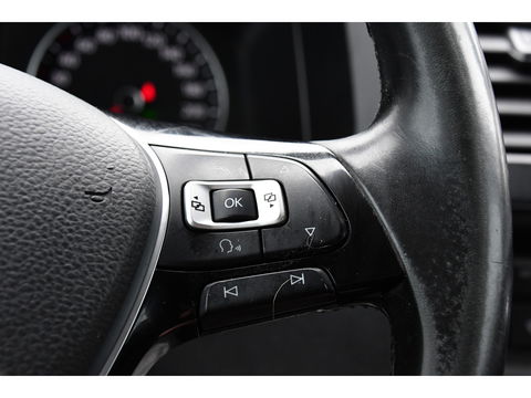 Volkswagen Transporter 2.0 TDI L1H1 Highline Adaptieve cruise, Sensoren 150PK, Automaat, Stoelverwarming, Airco, Trekhaak, Uniek!