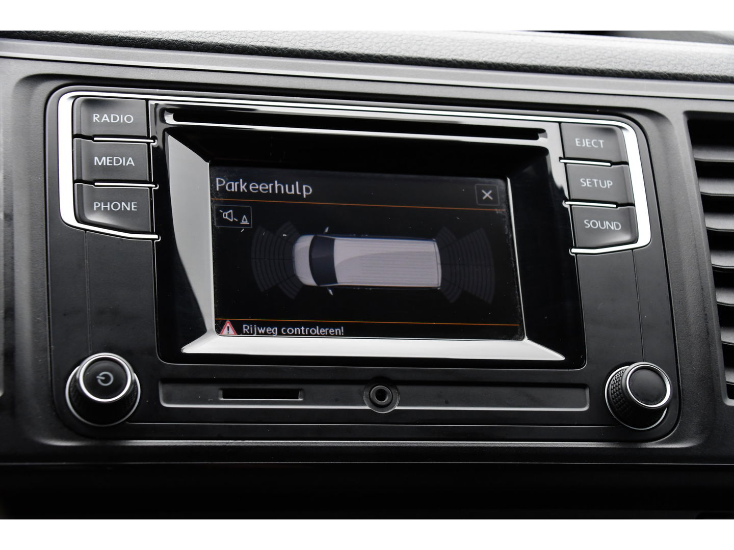 Volkswagen Transporter 2.0 TDI L1H1 Highline Adaptieve cruise, Sensoren 150PK, Automaat, Stoelverwarming, Airco, Trekhaak, Uniek!