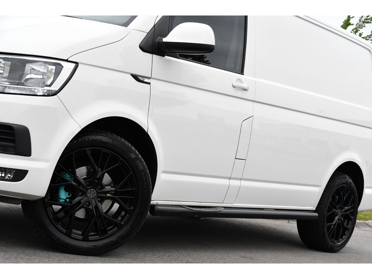 Volkswagen Transporter 2.0 TDI L1H1 Highline Adaptieve cruise, Sensoren 150PK, Automaat, Stoelverwarming, Airco, Trekhaak, Uniek!