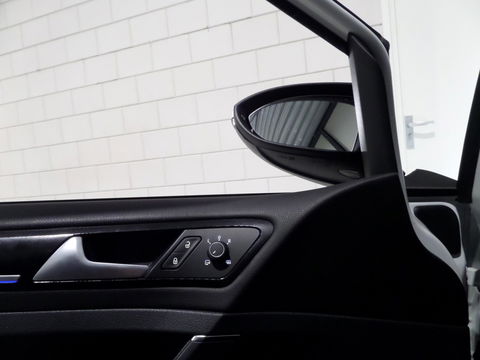 Volkswagen Golf 1.4 TSI GTE "Origineel NL!" Apple-Carplay Camera 18"Pretoria Full-LED Navigatie Parkeersens, in ZEER nette staat!