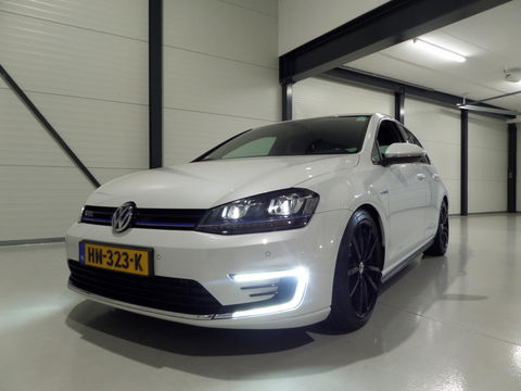 Volkswagen Golf 1.4 TSI GTE "Origineel NL!" Apple-Carplay Camera 18"Pretoria Full-LED Navigatie Parkeersens, in ZEER nette staat!