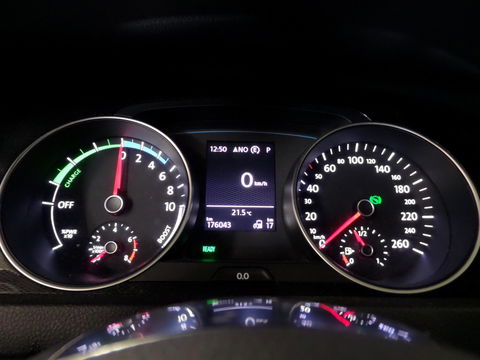 Volkswagen Golf 1.4 TSI GTE "Origineel NL!" Apple-Carplay Camera 18"Pretoria Full-LED Navigatie Parkeersens, in ZEER nette staat!