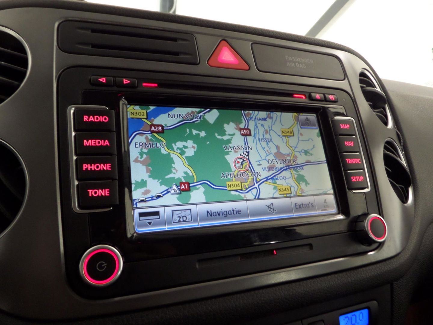 Volkswagen Tiguan 2.0 TSI DSG Track&Field 4Motion "Origineel NL!" 1e eigenaar! Automaat! Trekhaak Youngtimer Navigatie Camera 19"