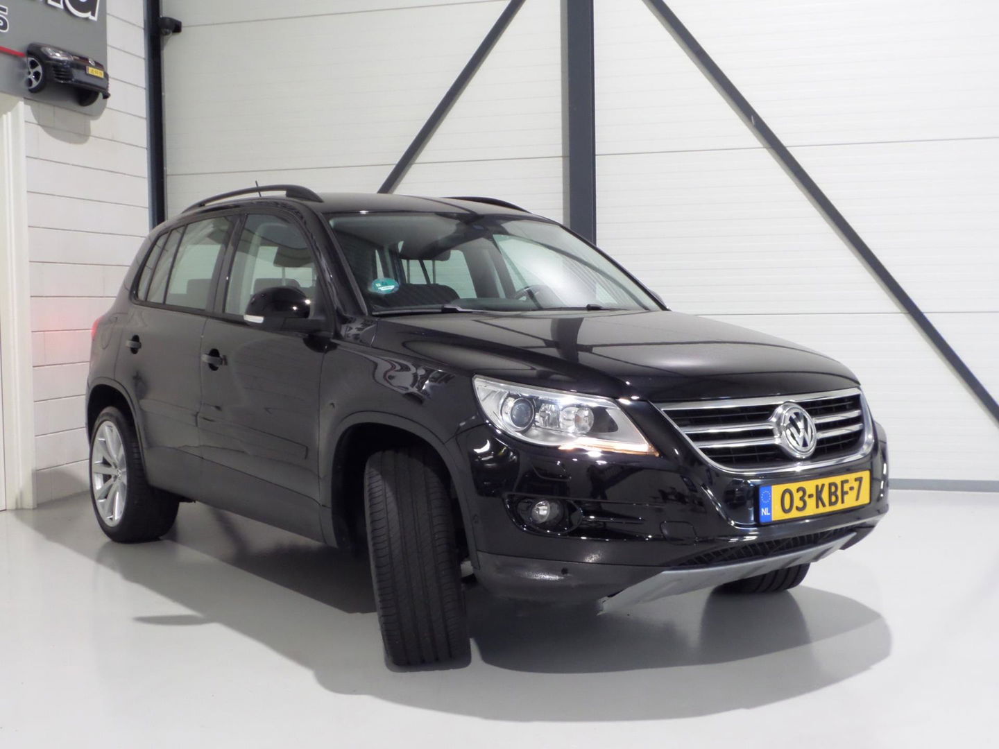 Volkswagen Tiguan 2.0 TSI DSG Track&Field 4Motion "Origineel NL!" 1e eigenaar! Automaat! Trekhaak Youngtimer Navigatie Camera 19"