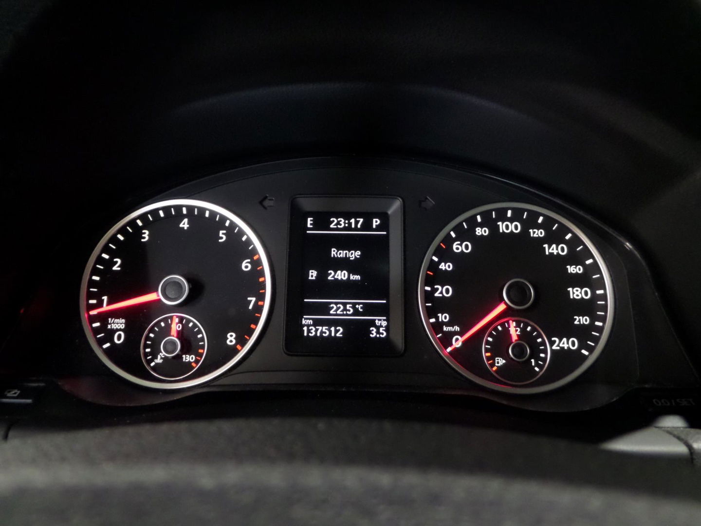 Volkswagen Tiguan 2.0 TSI DSG Track&Field 4Motion "Origineel NL!" 1e eigenaar! Automaat! Trekhaak Youngtimer Navigatie Camera 19"