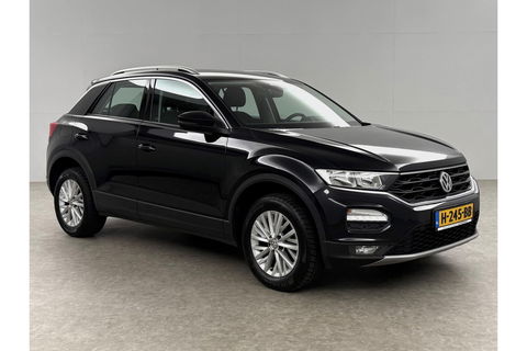 Volkswagen T-Roc TSI Style Business Camera Carplay LED Trekhaak Adaptive-Cruise Clima Navi PDC 16"LMV