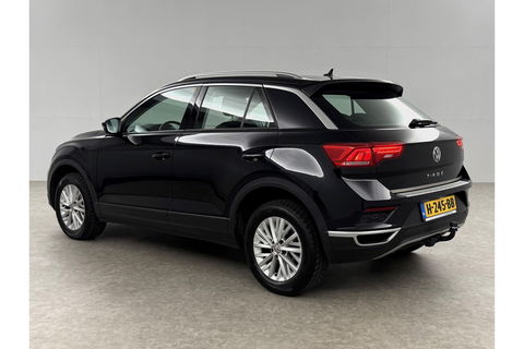 Volkswagen T-Roc TSI Style Business Camera Carplay LED Trekhaak Adaptive-Cruise Clima Navi PDC 16"LMV