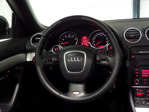 Audi A4 Cabriolet 2.0 TFSI S-Line "Automaat" Leer Xenon Stoelverwarming Bose Cruise-control Youngtimer in uniek mooie staat!