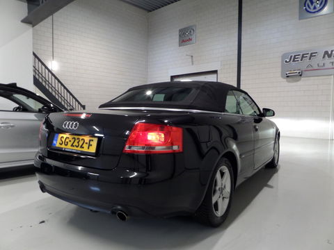 Audi A4 Cabriolet 2.0 TFSI S-Line "Automaat" Leer Xenon Stoelverwarming Bose Cruise-control Youngtimer in uniek mooie staat!
