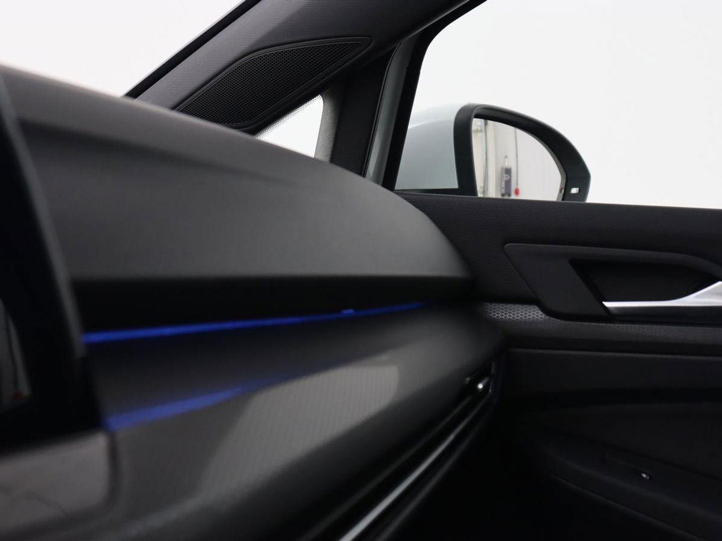 Volkswagen Golf 2.0 TSI GTI Clubsport | 300pk | Stoel & stuurverwarming | Carplay | Sfeerverlichting | LED Plus | Sportstoelen | Parkeerhulp | Digital Cockpit | Climate control