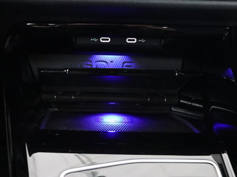 Volkswagen Golf 2.0 TSI GTI Clubsport | 300pk | Stoel & stuurverwarming | Carplay | Sfeerverlichting | LED Plus | Sportstoelen | Parkeerhulp | Digital Cockpit | Climate control