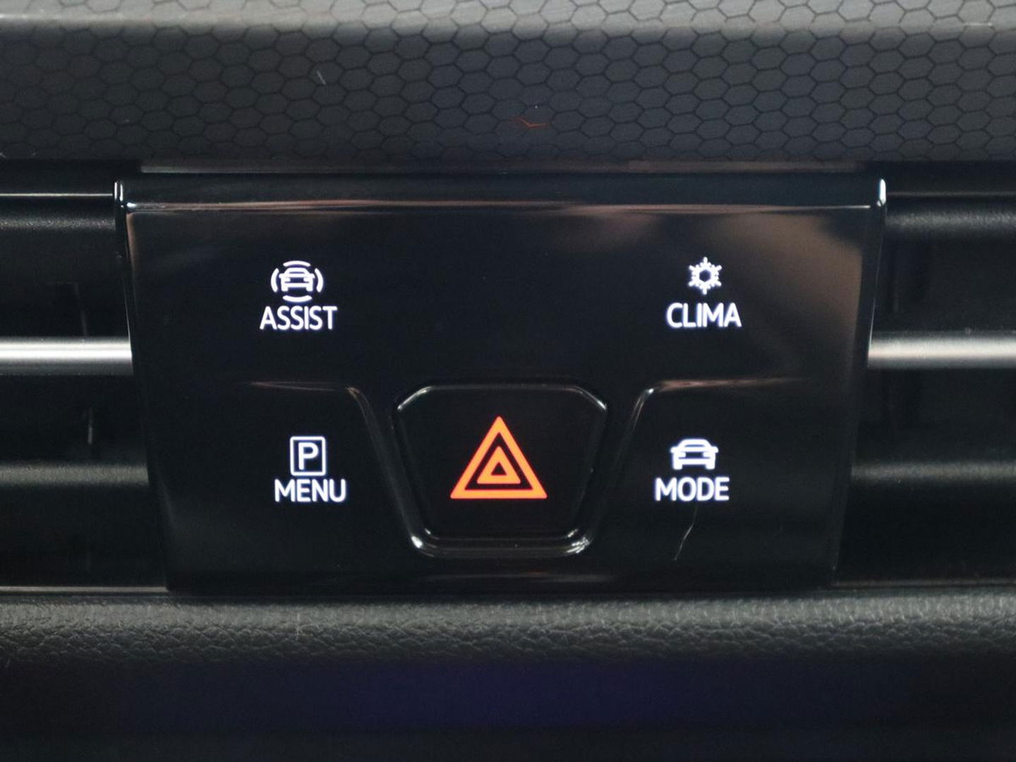 Volkswagen Golf 2.0 TSI GTI Clubsport | 300pk | Stoel & stuurverwarming | Carplay | Sfeerverlichting | LED Plus | Sportstoelen | Parkeerhulp | Digital Cockpit | Climate control