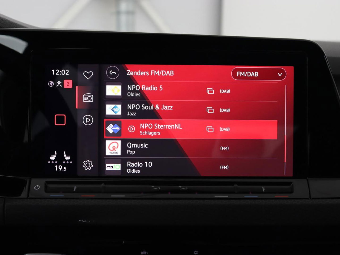 Volkswagen Golf 2.0 TSI GTI Clubsport | 300pk | Stoel & stuurverwarming | Carplay | Sfeerverlichting | LED Plus | Sportstoelen | Parkeerhulp | Digital Cockpit | Climate control