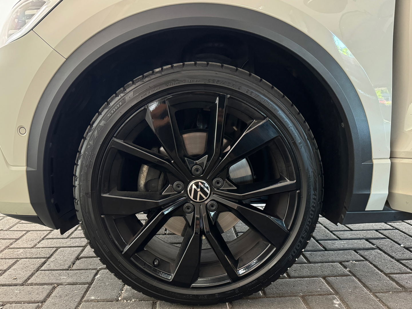 Volkswagen T-Roc 1.5 TSI R-Line Pano|Beats|Keyl|Camera|Dodeh