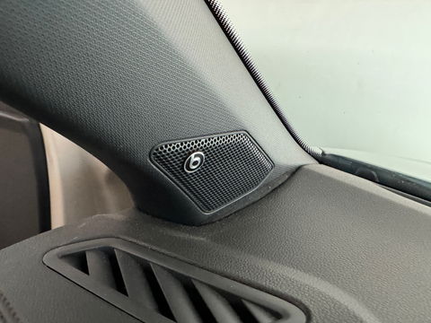 Volkswagen T-Roc 1.5 TSI R-Line Pano|Beats|Keyl|Camera|Dodeh