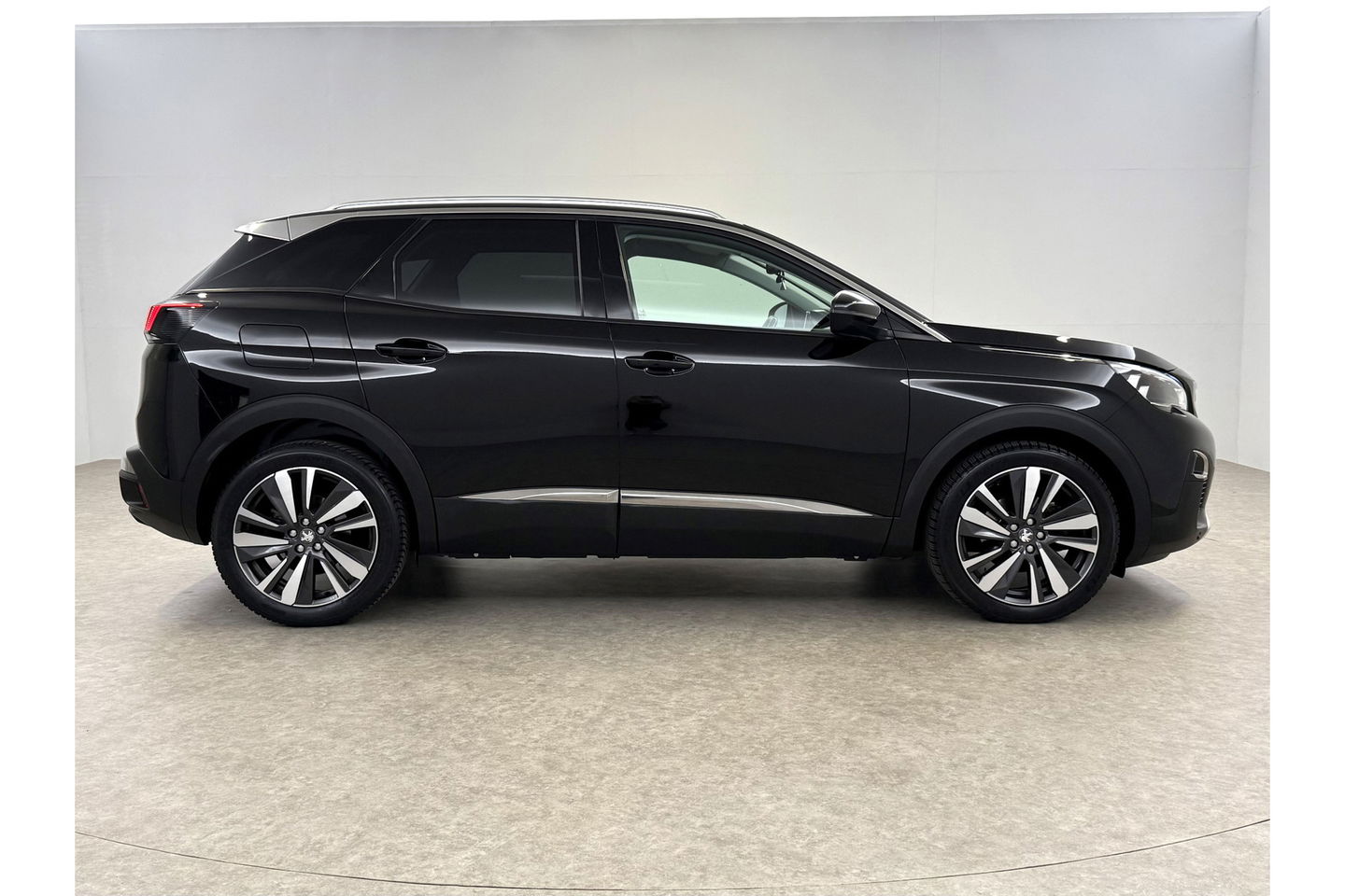 Peugeot 3008 1.2 PureTech 360 Camera LED Carplay Sfeer Virtual Navi Clima Cruise 19"LMV PDC