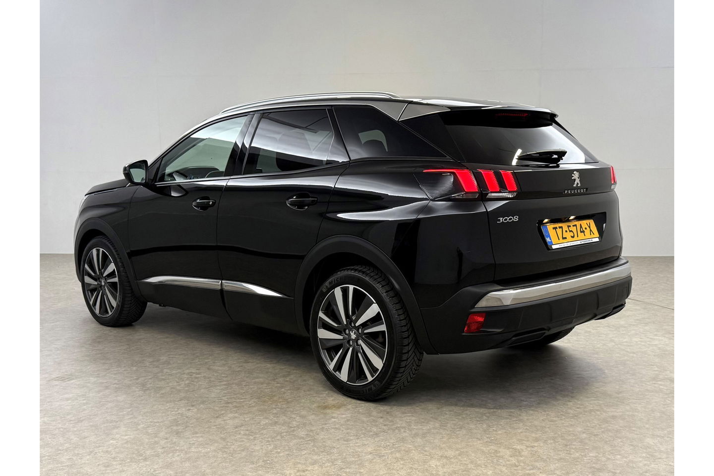 Peugeot 3008 1.2 PureTech 360 Camera LED Carplay Sfeer Virtual Navi Clima Cruise 19"LMV PDC