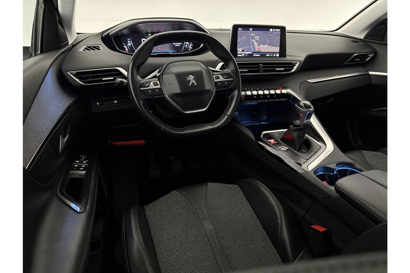 Peugeot 3008 1.2 PureTech 360 Camera LED Carplay Sfeer Virtual Navi Clima Cruise 19"LMV PDC