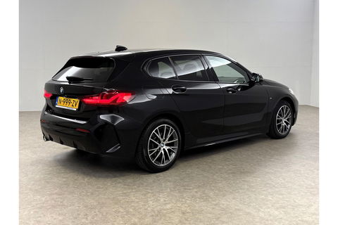 BMW 1-serie 118i M-sport Sfeerverl. LED Carplay Cruise Clima Virtual Navi PDC 17"LMV