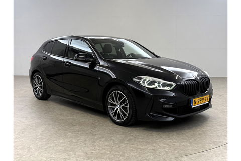 BMW 1-serie 118i M-sport Sfeerverl. LED Carplay Cruise Clima Virtual Navi PDC 17"LMV