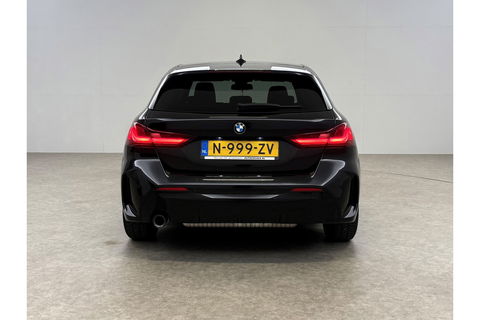 BMW 1-serie 118i M-sport Sfeerverl. LED Carplay Cruise Clima Virtual Navi PDC 17"LMV