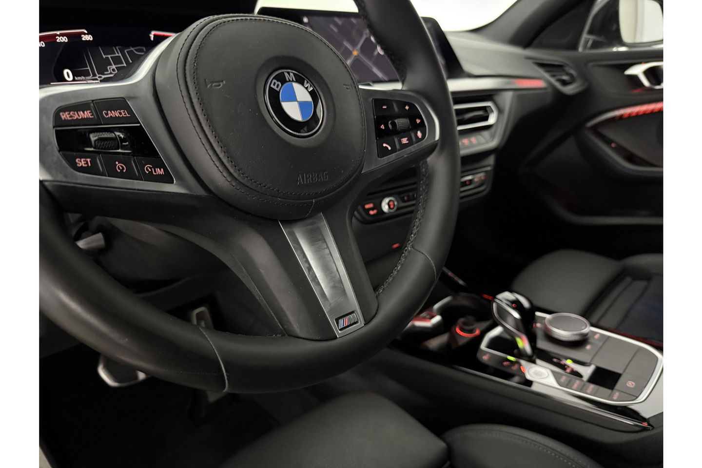 BMW 1-serie 118i M-sport Sfeerverl. LED Carplay Cruise Clima Virtual Navi PDC 17"LMV