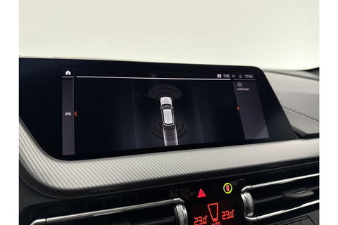 BMW 1-serie 118i M-sport Sfeerverl. LED Carplay Cruise Clima Virtual Navi PDC 17"LMV