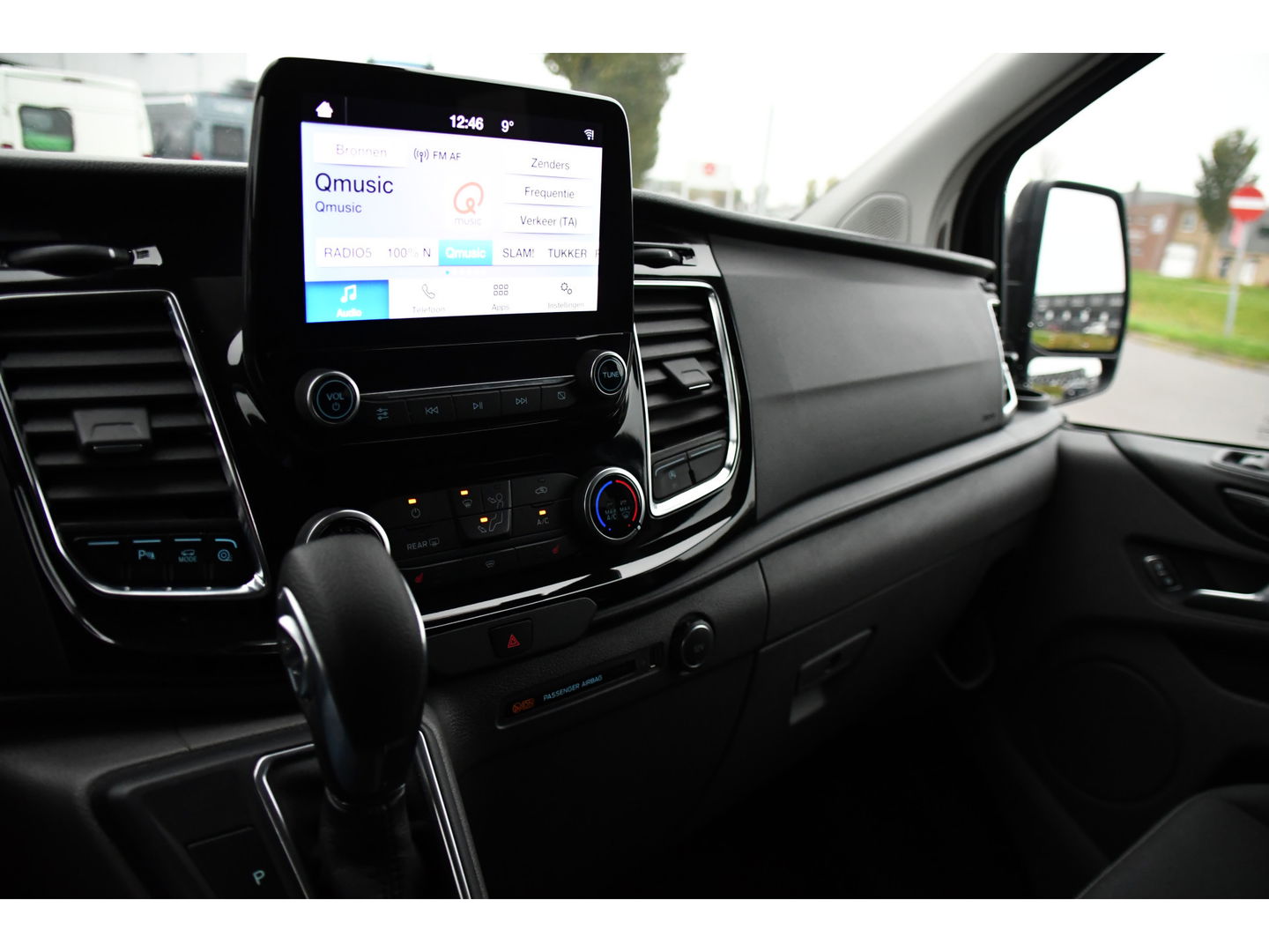 Ford Transit Custom 300 2.0 TDCI L2H1 Black Edition DC Limited Camera, Cruise, Carplay, Automaat, LED, Multimedia, Sensoren, 170PK, UNIEK!