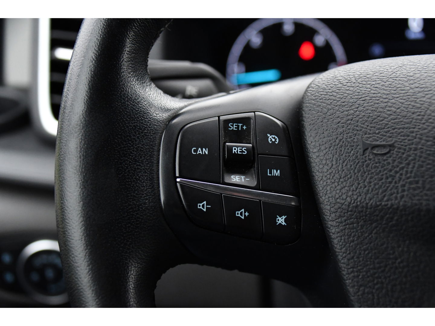 Ford Transit Custom 300 2.0 TDCI L2H1 Black Edition DC Limited Camera, Cruise, Carplay, Automaat, LED, Multimedia, Sensoren, 170PK, UNIEK!