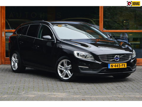 Volvo V60 2.4 D5 Twin Engine Special Edition | Stuur + Stoel Verwarmd | Trekhaak | Bluetooth | Cruise Control | Leer |