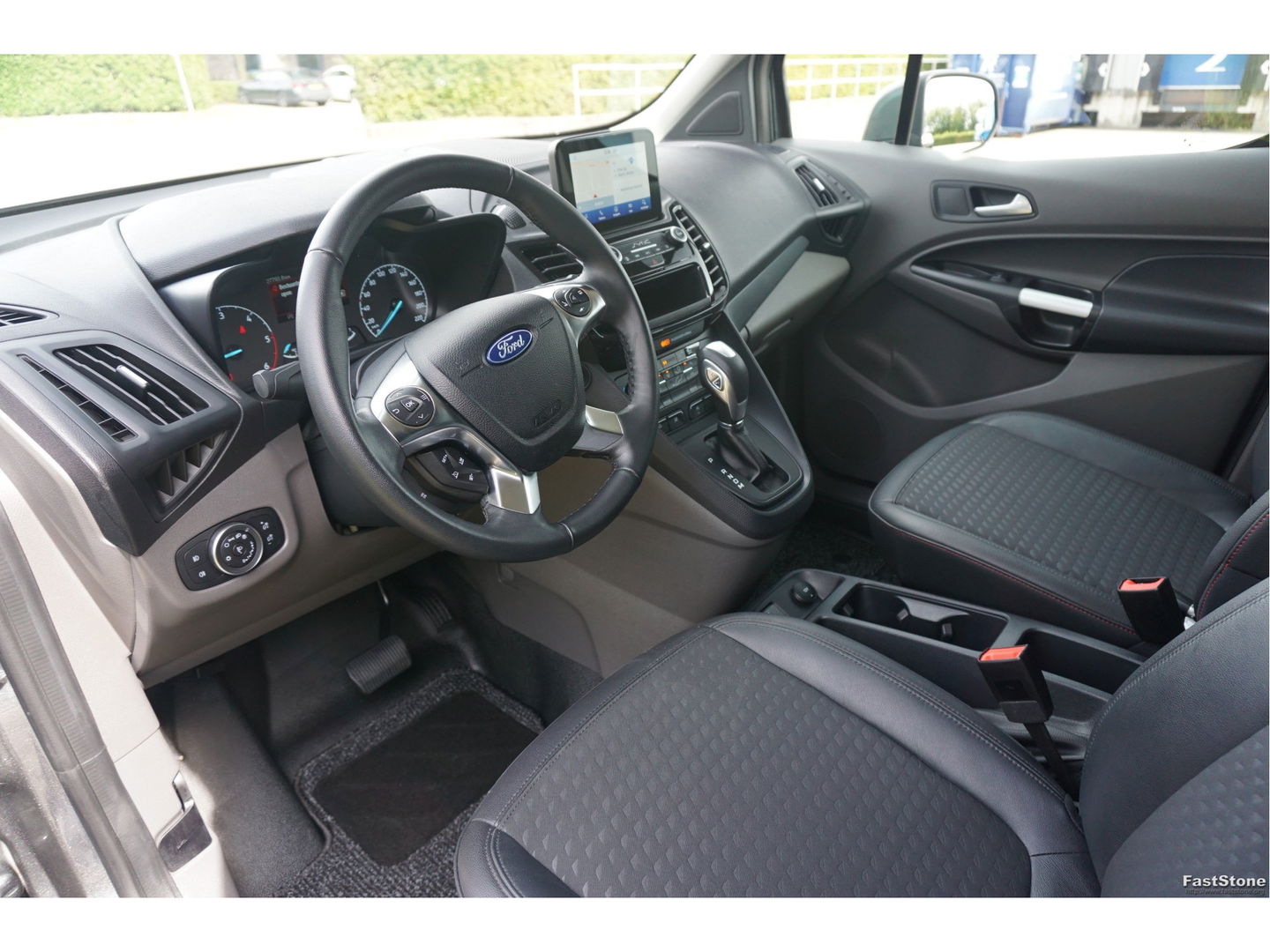Ford Transit Connect 1.5TDCI Sport L2 AUT BPM VRIJ Navi, Camera, Xenon, 17" LM + LM Winterset!! NR. 454