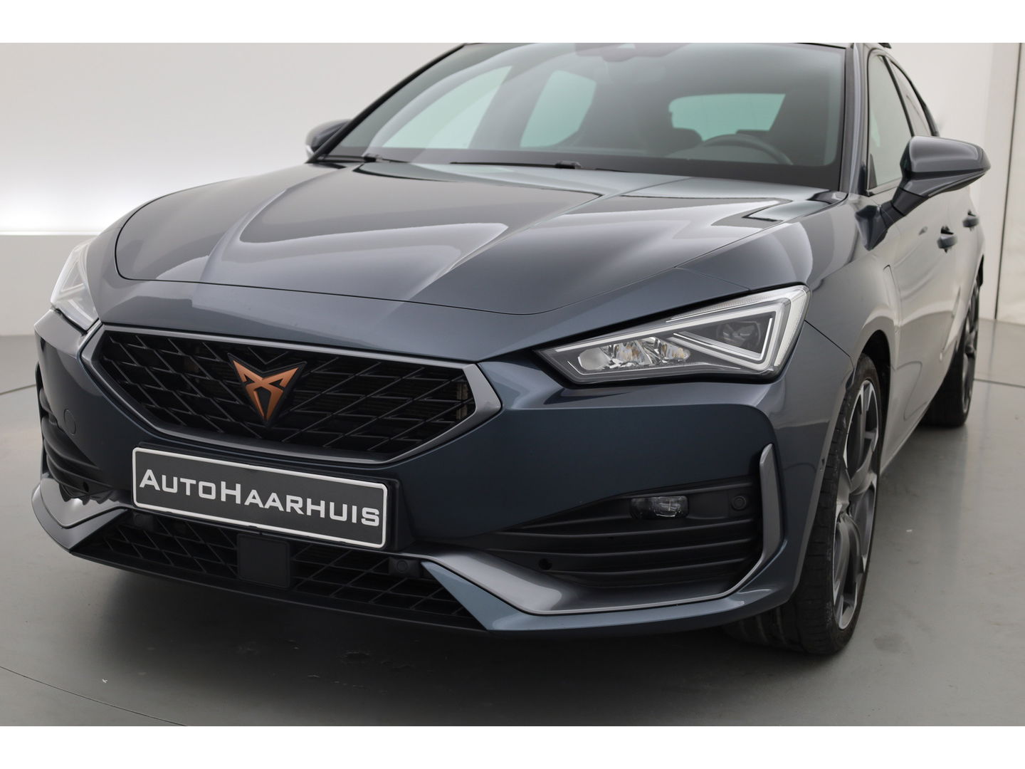 CUPRA Leon 1.4 e-Hybrid VZ 245pk | Pano | Camera | Adapt. Cruise | Keyless | Stoel- Stuurverw.