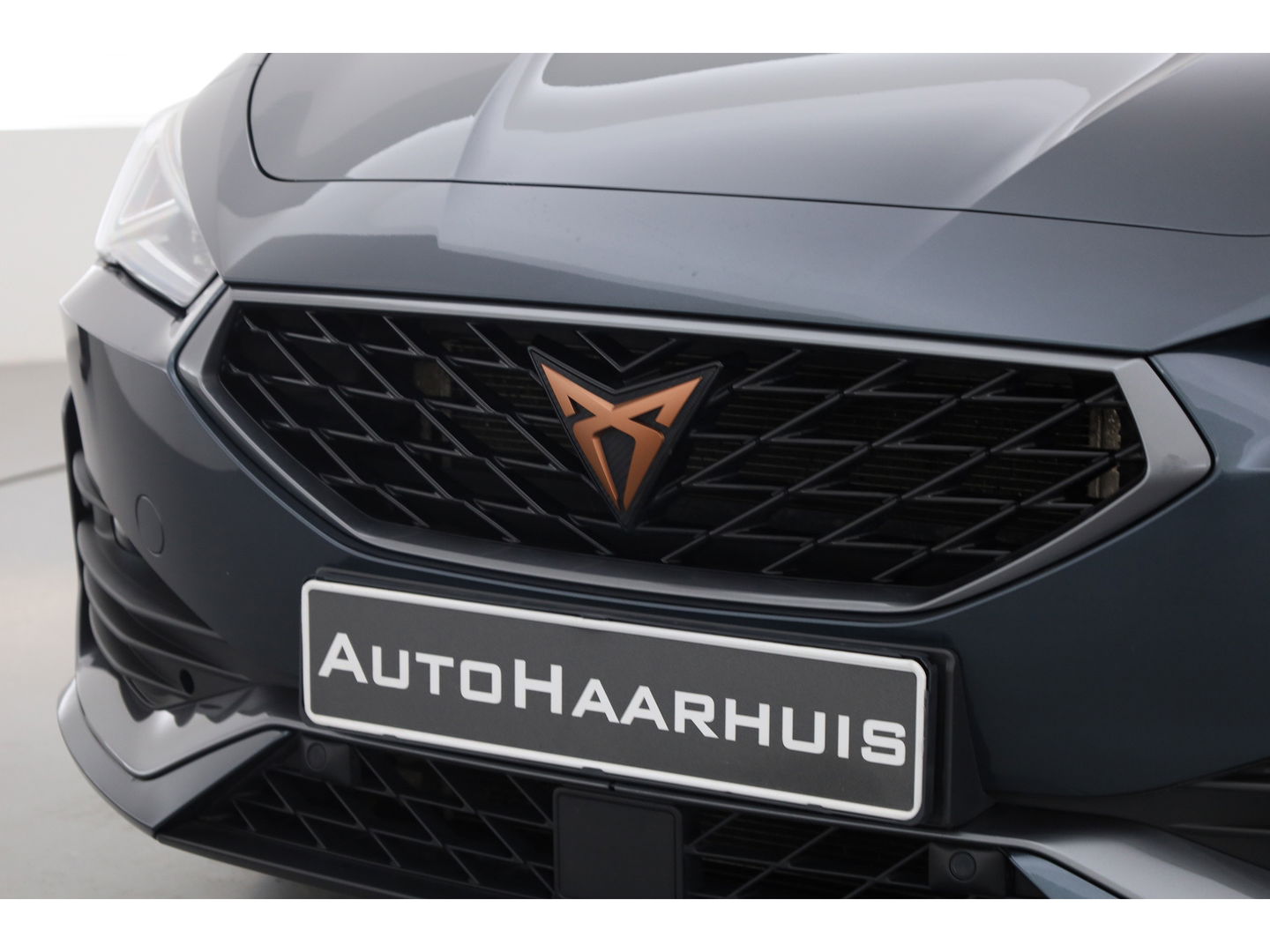 CUPRA Leon 1.4 e-Hybrid VZ 245pk | Pano | Camera | Adapt. Cruise | Keyless | Stoel- Stuurverw.