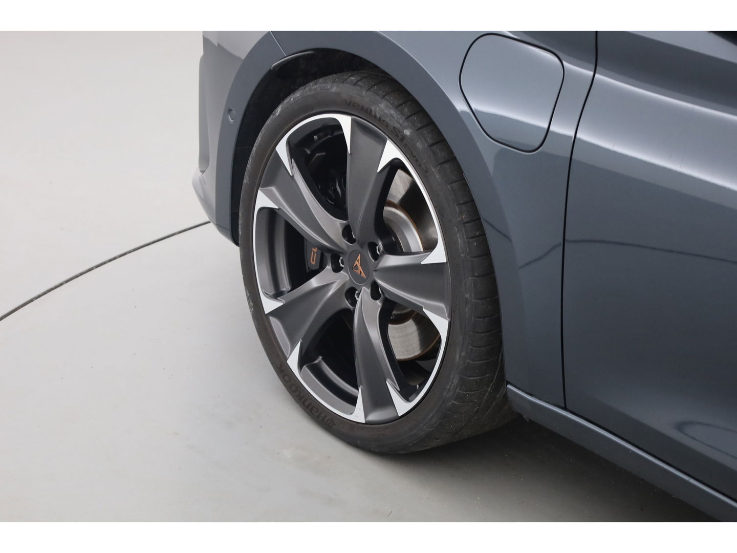 CUPRA Leon 1.4 e-Hybrid VZ 245pk | Pano | Camera | Adapt. Cruise | Keyless | Stoel- Stuurverw.