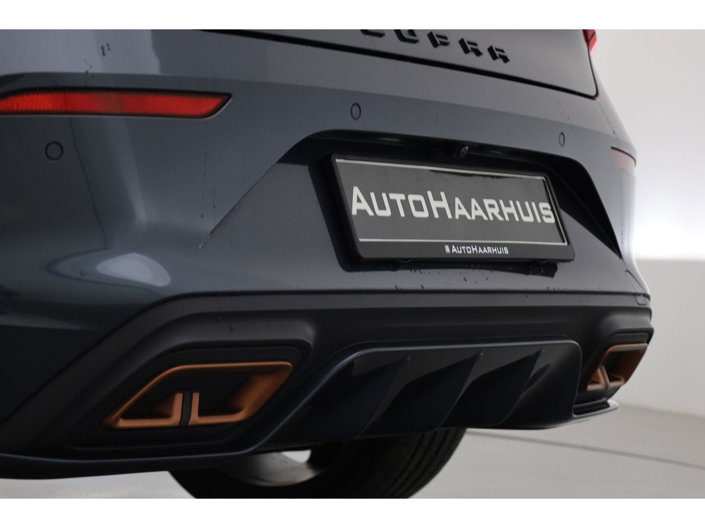CUPRA Leon 1.4 e-Hybrid VZ 245pk | Pano | Camera | Adapt. Cruise | Keyless | Stoel- Stuurverw.