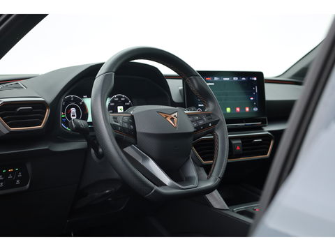 CUPRA Leon 1.4 e-Hybrid VZ 245pk | Pano | Camera | Adapt. Cruise | Keyless | Stoel- Stuurverw.