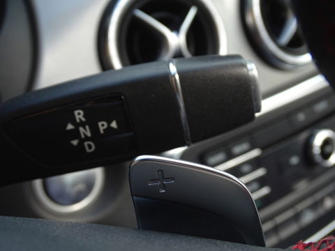 Mercedes-Benz CLA-Klasse 180 automaat / AMG pakket / panorama / *NAP*