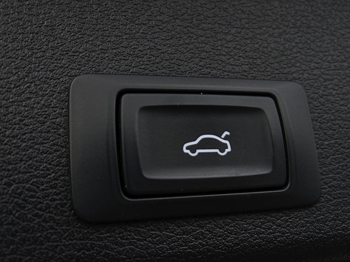 Audi A4 Avant 40 TFSI 191PK / S-line / LED / S Edit. / LED *NAP*