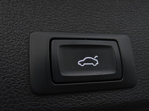 Audi A4 Avant 40 TFSI 191PK / S-line / LED / S Edit. / LED *NAP*