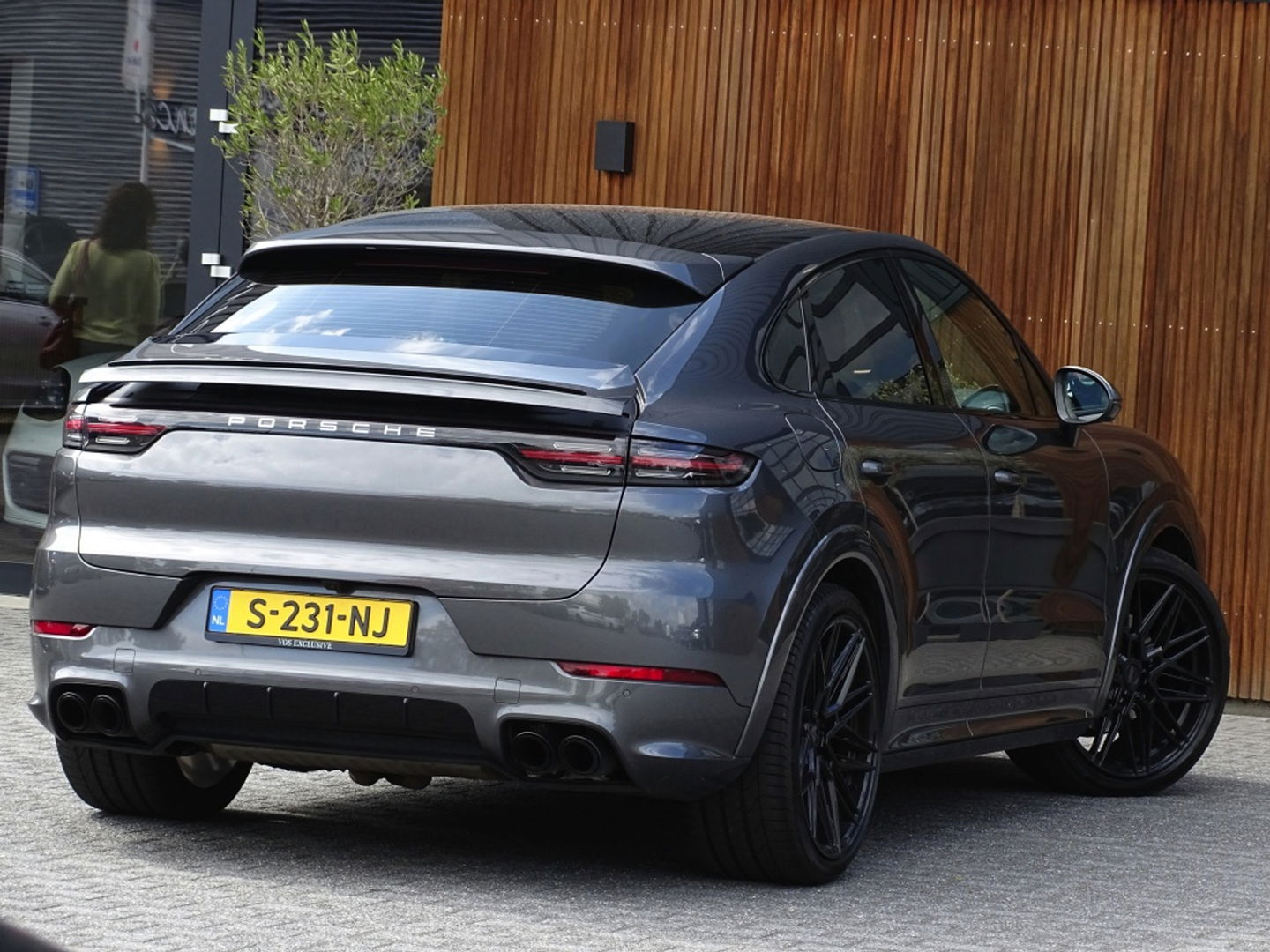 Porsche Cayenne Coupé 3.0 E-hybrid 462PK / Carbon / SportDesign / Nachtzicht / 360°