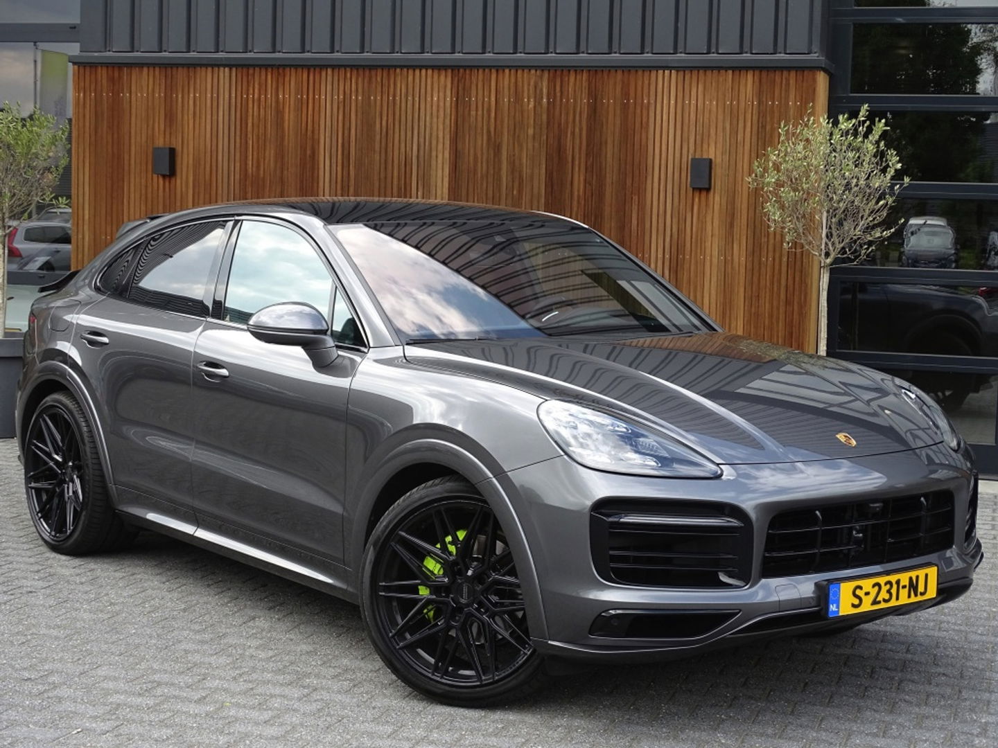 Porsche Cayenne Coupé 3.0 E-hybrid 462PK / Carbon / SportDesign / Nachtzicht / 360°
