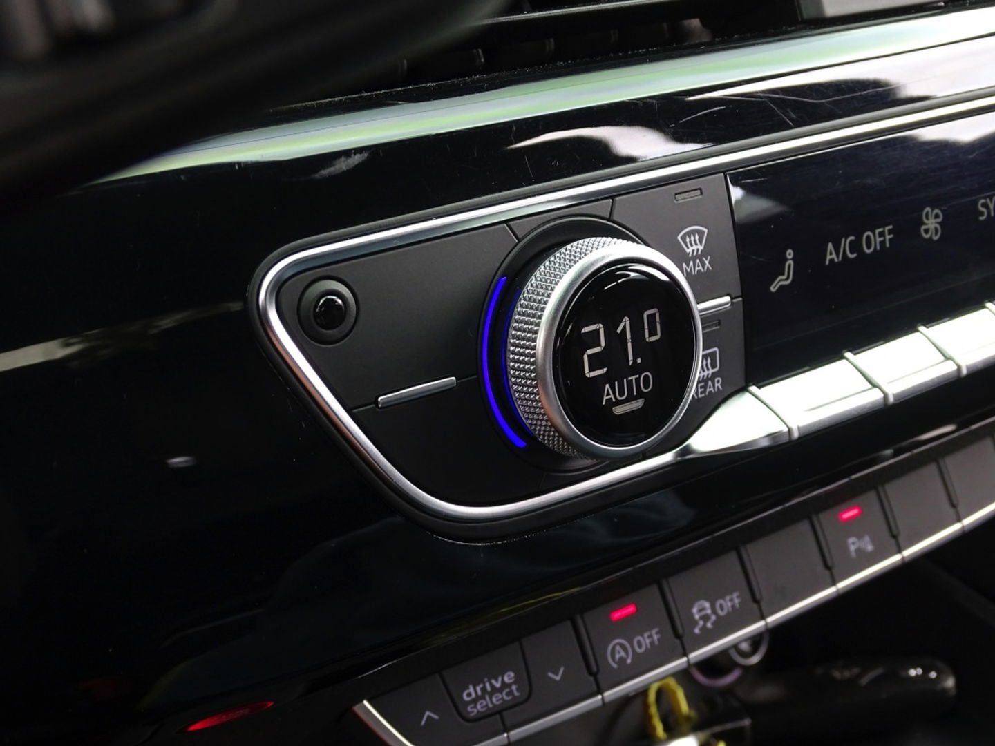 Audi A4 Avant 40 TFSI 191PK / S-line / LED / S Edit. / LED *NAP*