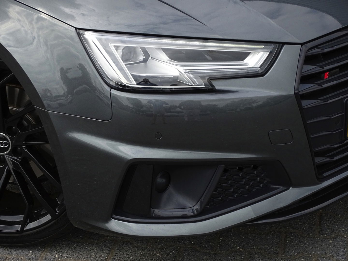 Audi A4 Avant 40 TFSI 191PK / S-line / LED / S Edit. / LED *NAP*